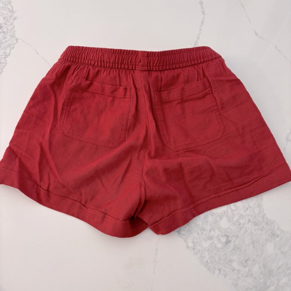 High Waisted Linen Blend Shorts Black & Red - Picture 4 of 9